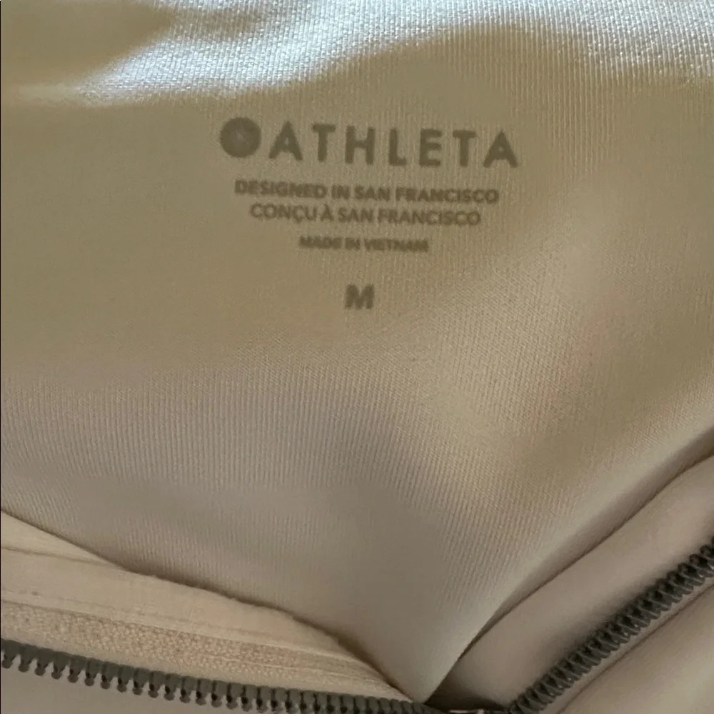 Athleta Seasoft Qquarter Zip Magnolia White Size Medium NWT - Picture 6 of 6